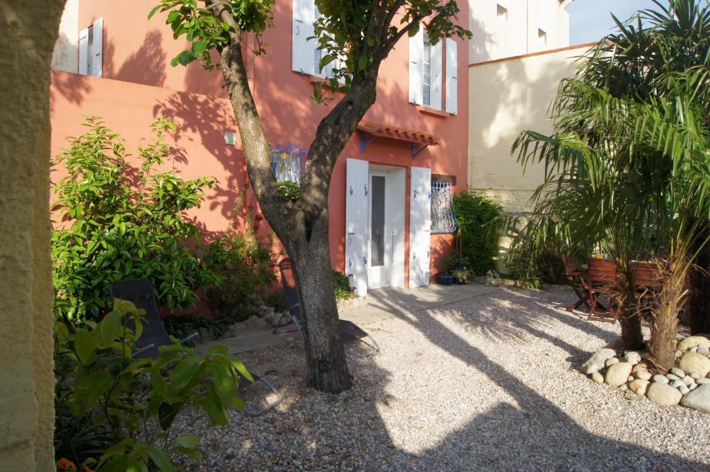 Bed and Breakfast L'Orangeraie Elne Esterno foto